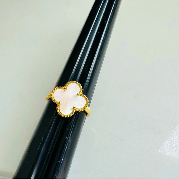 18K Gold Plated Four Leaf Clover Mother Of Pearl Adjustable Ring - Picture 2 of 6